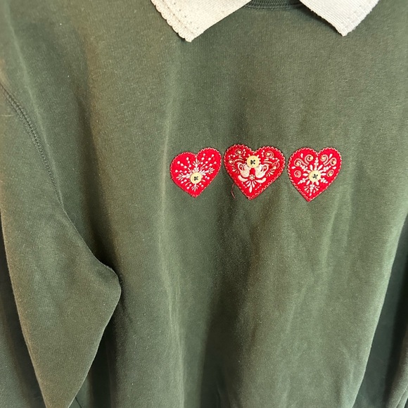 Vintage Northern Reflections Olive Green Top with Red Heart Embroidery - Picture 2 of 8
